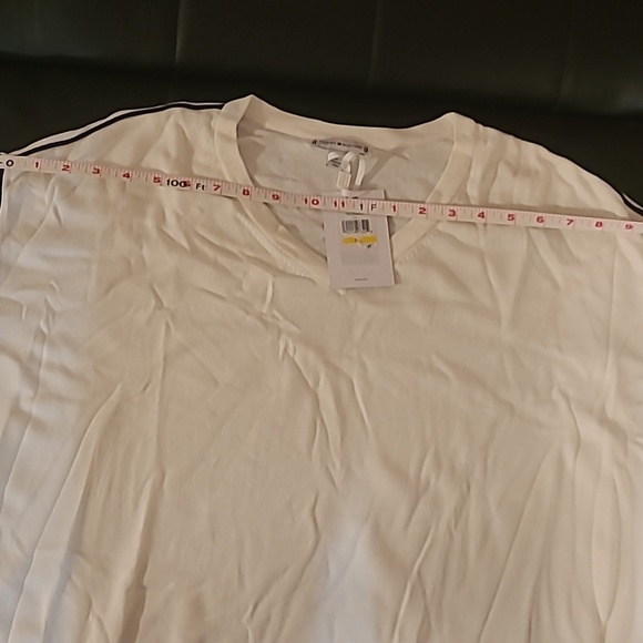 Sweater - Picture 7 of 10